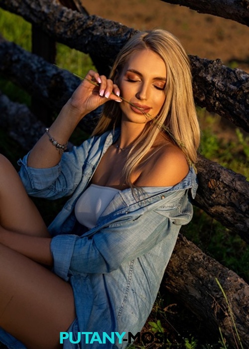 Илона Илона